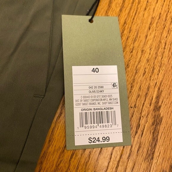 NWT GoodFellow Men’s Army Green Bermuda Tech Shorts - Picture 7 of 11